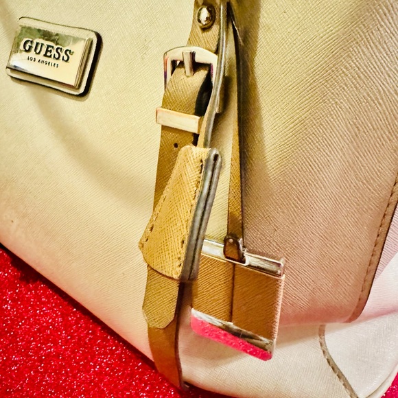 “Guess”  Large hand Bag - Picture 5 of 16